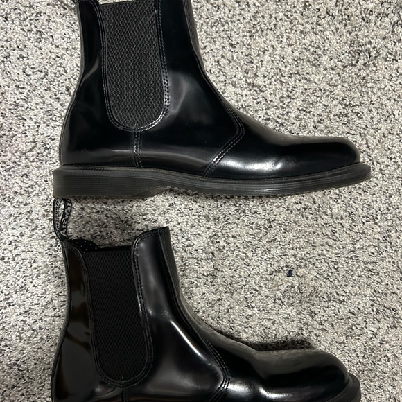 Doc Martens Flora Boot size 8 - Picture 3 of 9